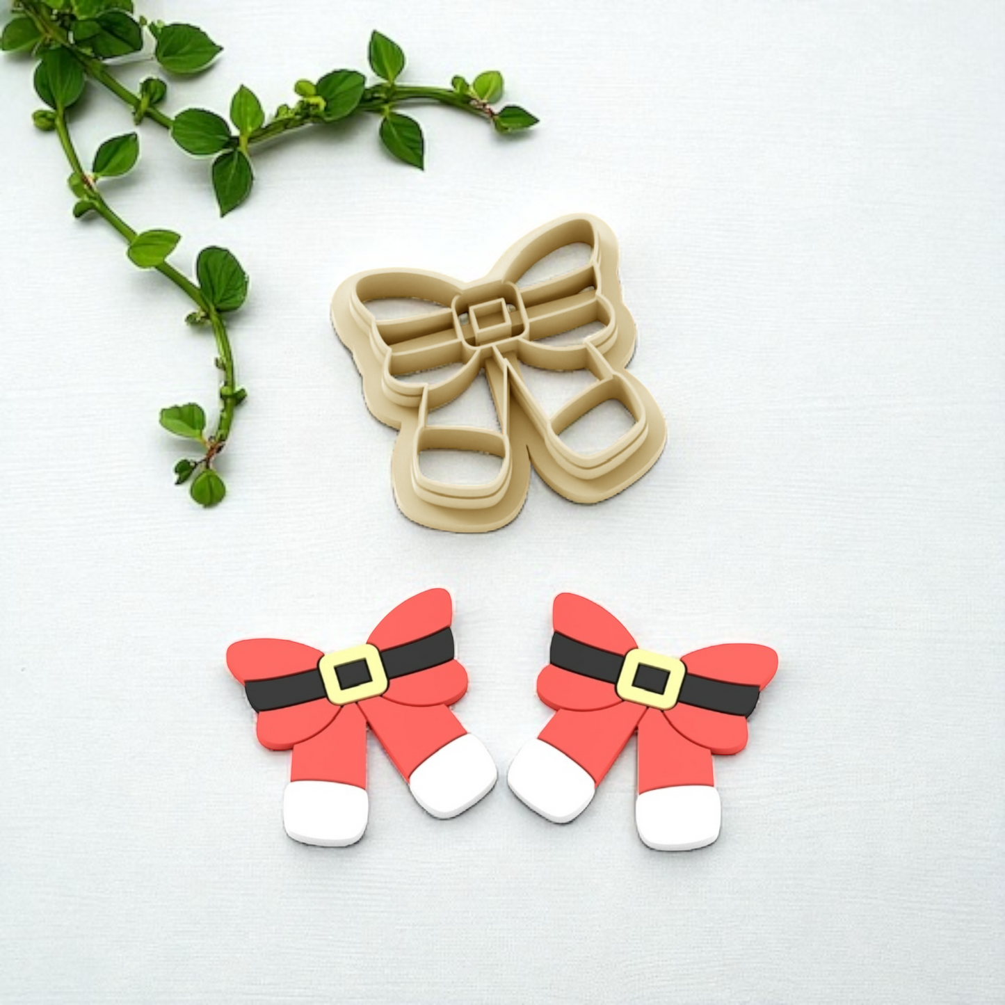 Santa Belt Bow Clay Cutter 20mm with sharp edge for detailed clay work made from high-grade PLA in the UK