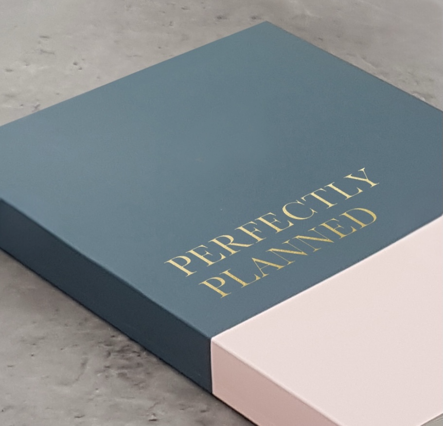 Undated Diary Planner "Perfectly Planned" | Week to View