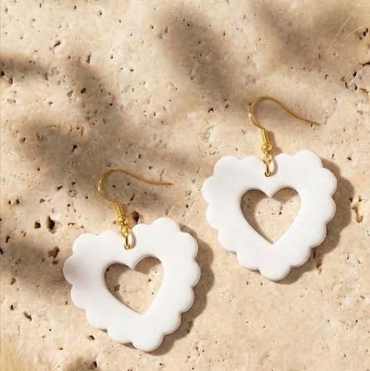 LOVE ARCH HEART CUTOUT