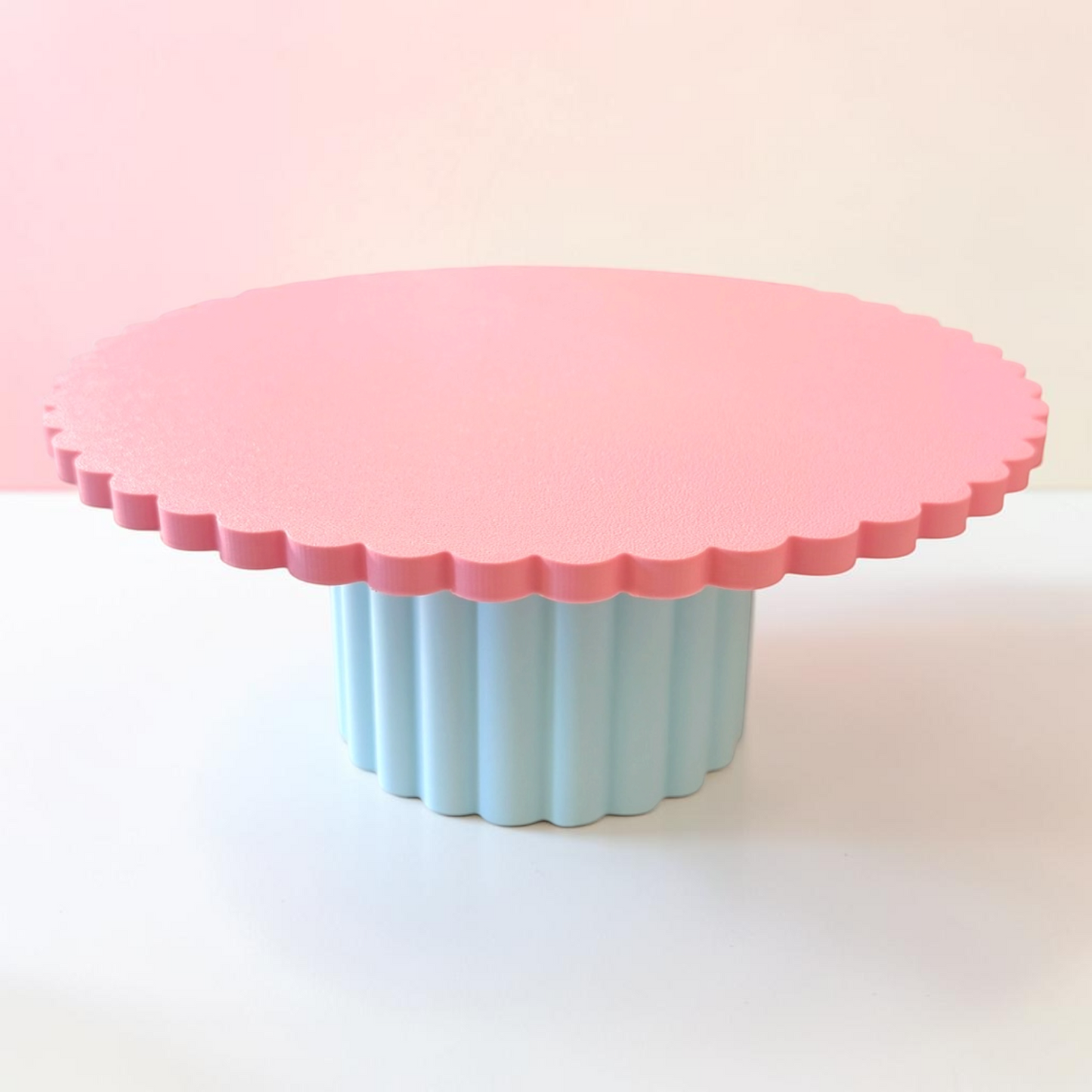 SCALLOPED CAKE STAND PINK AND BLUE