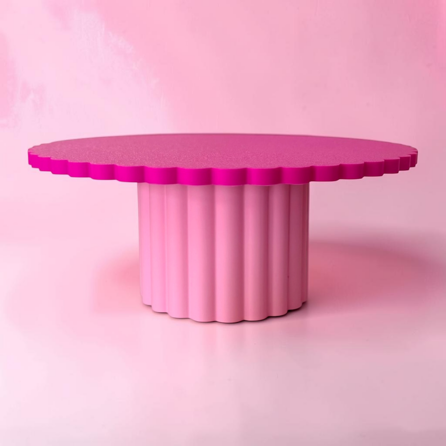 SCALLOPED EDGE CAKE STAND PINKS