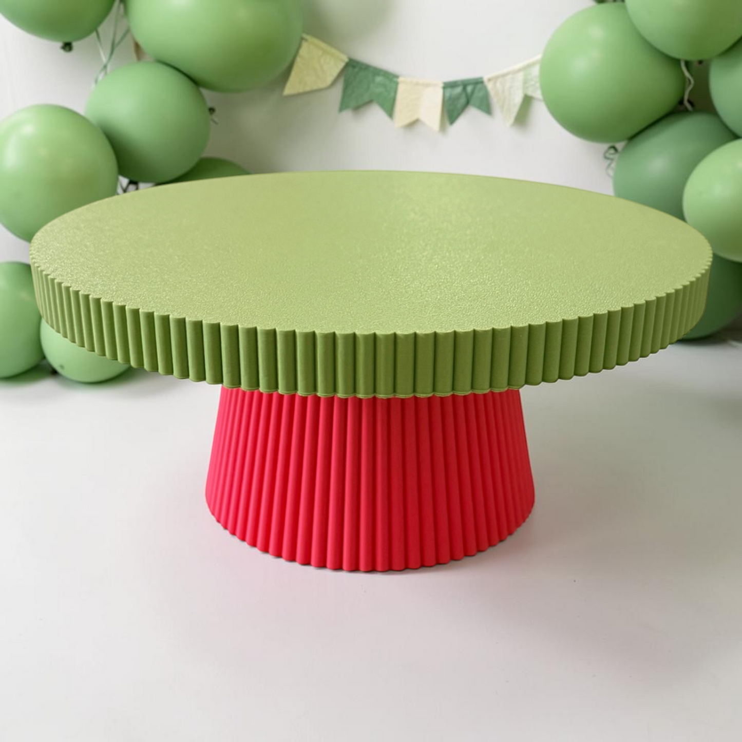 DECORATIVE CAKE STAND | MATCHA AND STRAWBERRY CAKE STAND